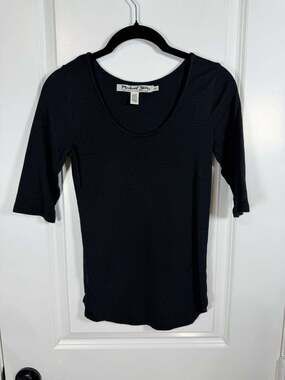Michael Stars Black Scoop Neck 3/4 Sleeve Reversible Layering Top